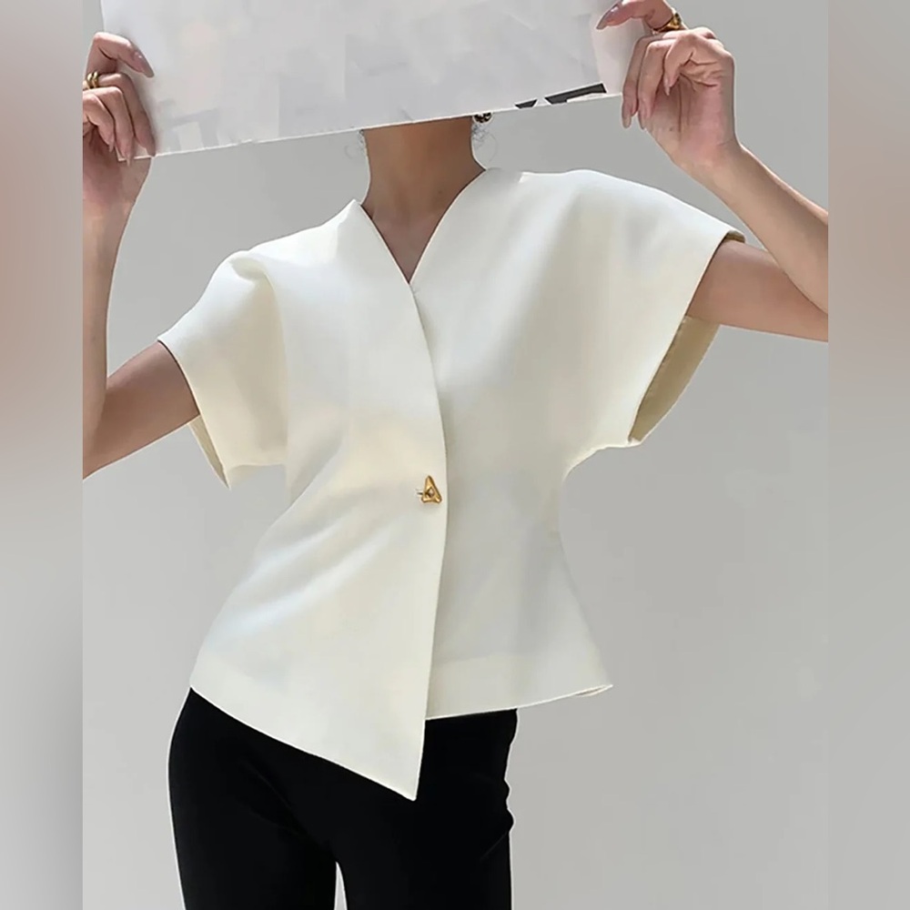 261 Trendy V-Neck Button Down Blouse - Picture 2 of 6